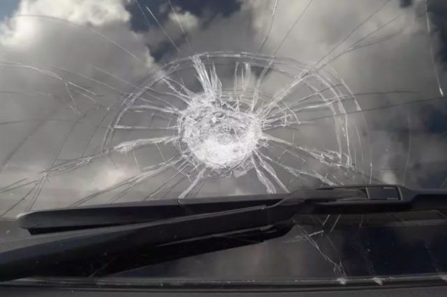 Auto Glass Repair in Souris
